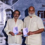 దర్శకేంద్రుడు శ్రీ రాఘవేంద్రరావు గారి చేతుల మీదుగా “ఒలికిపోయిన వెన్నెల” నవల ఆవిష్కరణ dir raghavendra rao