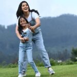 ‘శబరి’ నుండి ‘నా చెయ్యి పట్టుకోవే…’ పాట విడుదల