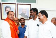 సినిమాటోగ్రఫి మినిస్టర్ కోమటిరెడ్డి వెంకటరెడ్డి చేతుల మీదుగా ‘రాబందు’ చిత్ర ట్రైలర్ విడుదల